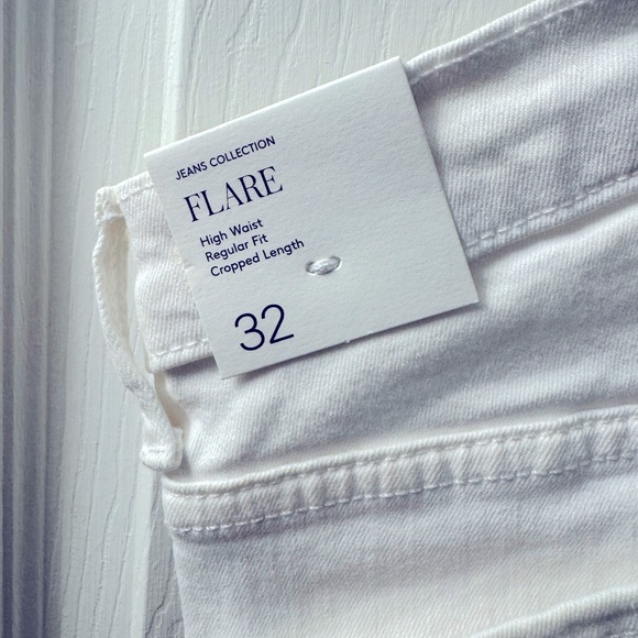 NWT Mango MNG Sienna Kick Flare Crop in White High Rise (USA Size 1) - Picture 6 of 15